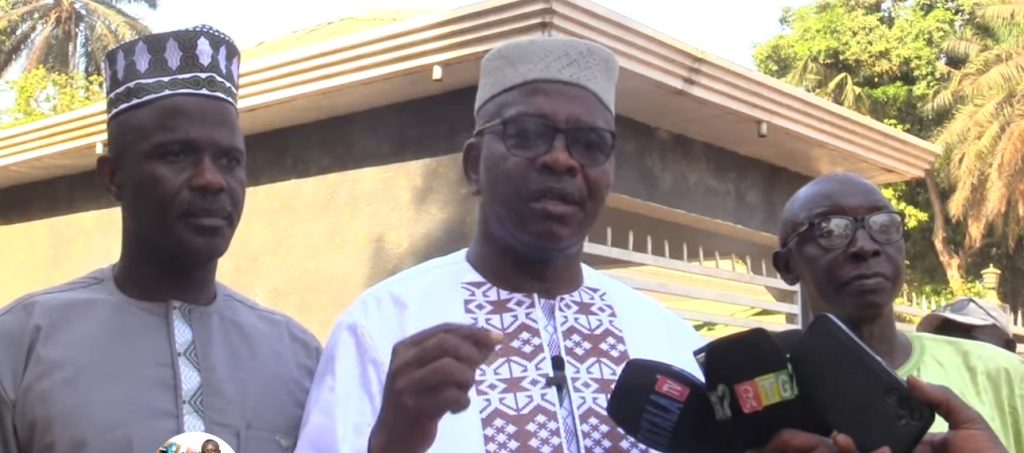 Boffa : Elhadji Mohamed Kalil Bangoura lance sa campagne par l’inauguration d’une mosquée à Kakala